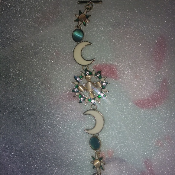 no brand Jewelry - Sun, Moon and Stars Bracelet.  Brand New